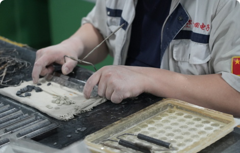 在使用壓電陶瓷系列產(chǎn)品時有什么注意事項？